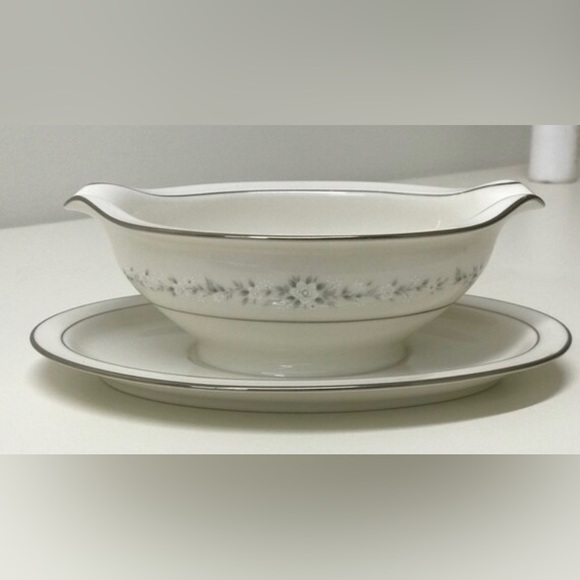 Vintage NORITAKE IVORY CHINA Japan Heather 7548 Platinum Silver Trim Gravy Boat - Picture 5 of 10